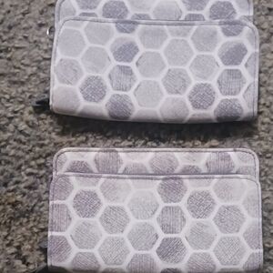 Thirty-One Perfect Cents Wallet